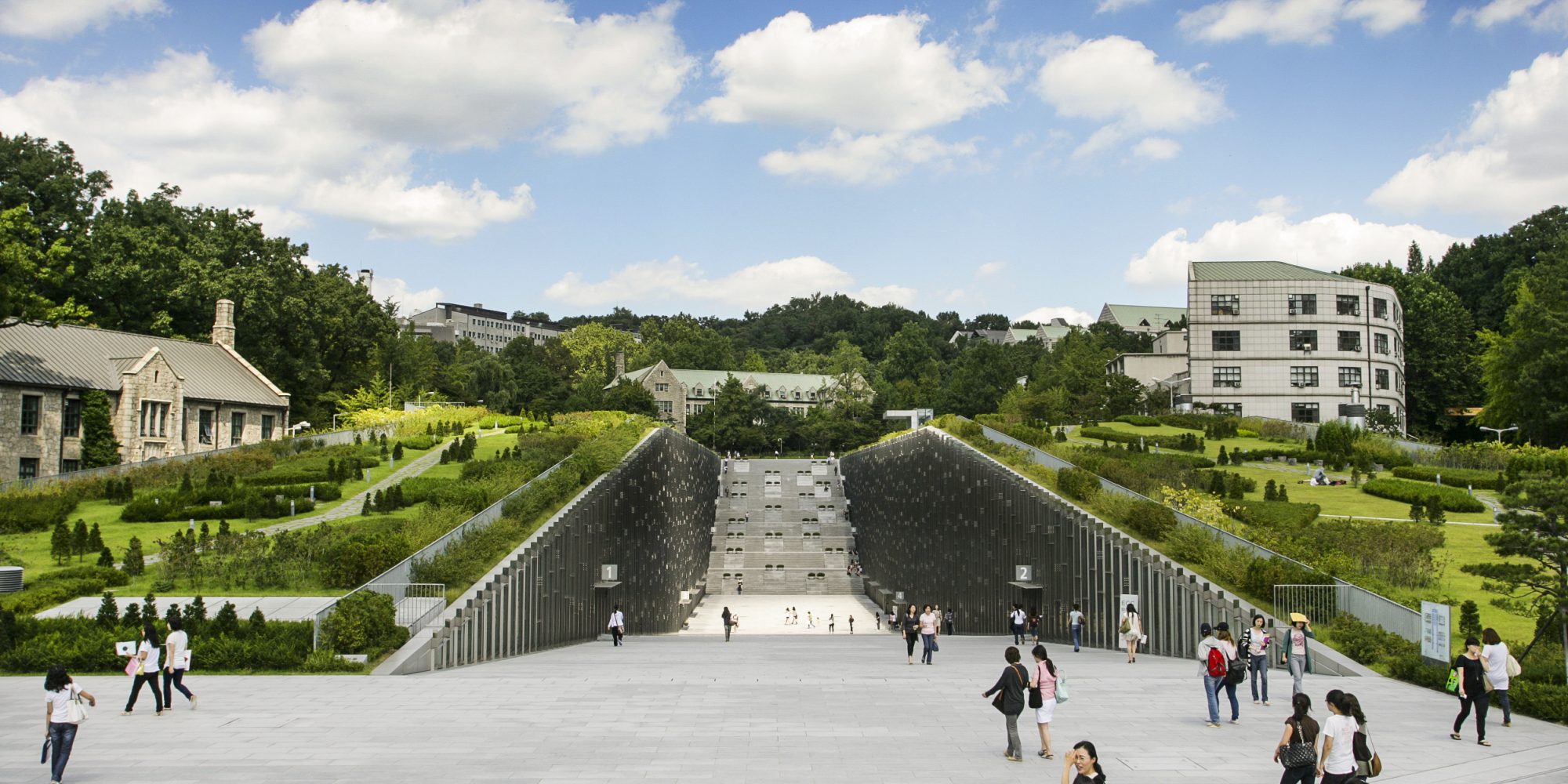 Review Đại học Nữ sinh Ewha – Cái Nôi Của Những Nhà Lãnh Đạo Nữ Giới 1 Đại học Nữ sinh Ewha