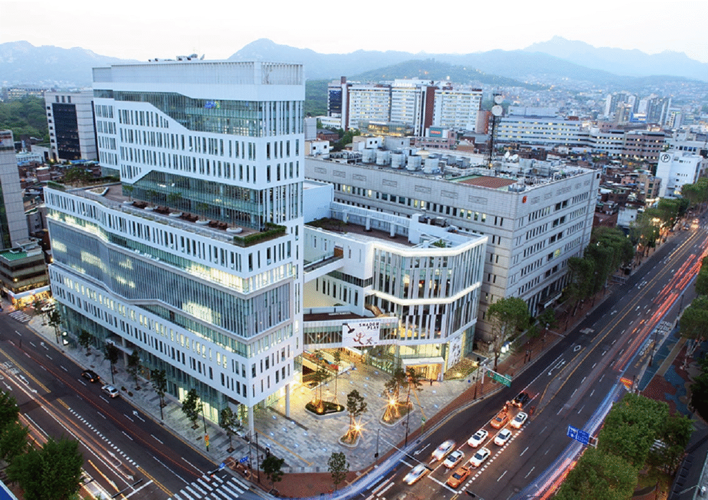 Review Đại học Hongik (Hongik University, 홍익대학교) - Biểu Tượng Nghệ Thuật và Thiết Kế Hàn Quốc 2 ĐẠI HỌC HONGIK - ĐẠI HỌC TOP 1 VỀ THIẾT KẾ VÀ NGHỆ THUẬT