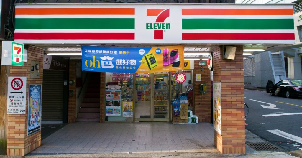 Công Việc Làm Thêm Phổ Biến Ở Đài Loan: Top 10 Lựa Chọn Cho Du Học Sinh 3 Việc Làm Thêm 7 eleven Đài Loan