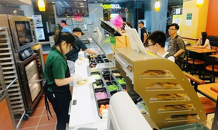 Chi Phí Sinh Hoạt Du Học Hàn Quốc Chi Tiết Cho Du Học Sinh Việt Nam 6 sinh viên làm thêm