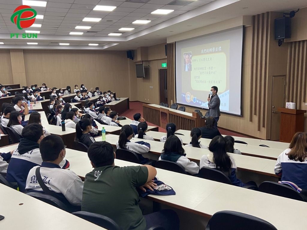 Đại học Trường Canh: Giáo Dục - Y Học và Công Nghệ Hàng Đầu 5 lớp học đại học Trường Canh