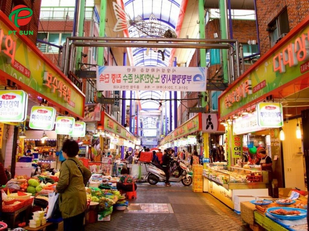 Chi Phí Sinh Hoạt Của Du Học Sinh Tại Các Tỉnh Ngoài Seoul 4 chợ busan
