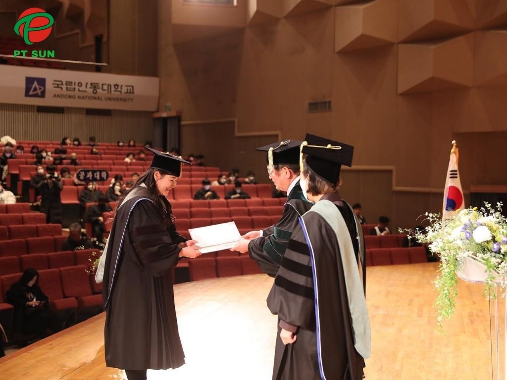 tốt nghiệp đại học andong
