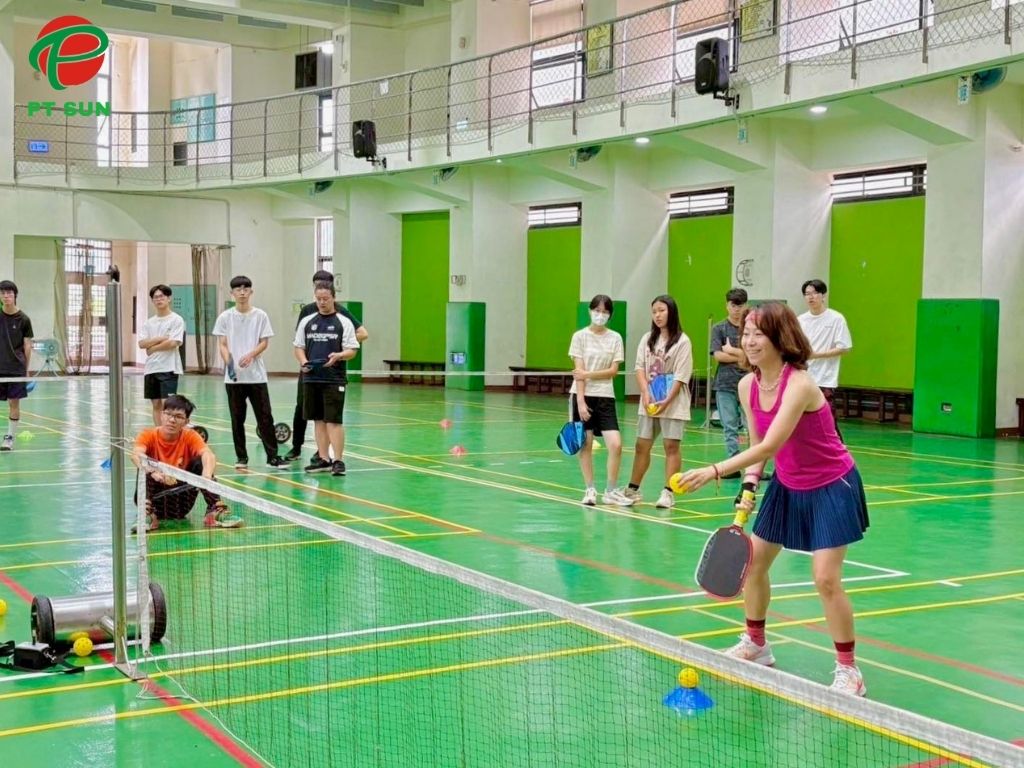 Sân pickleball