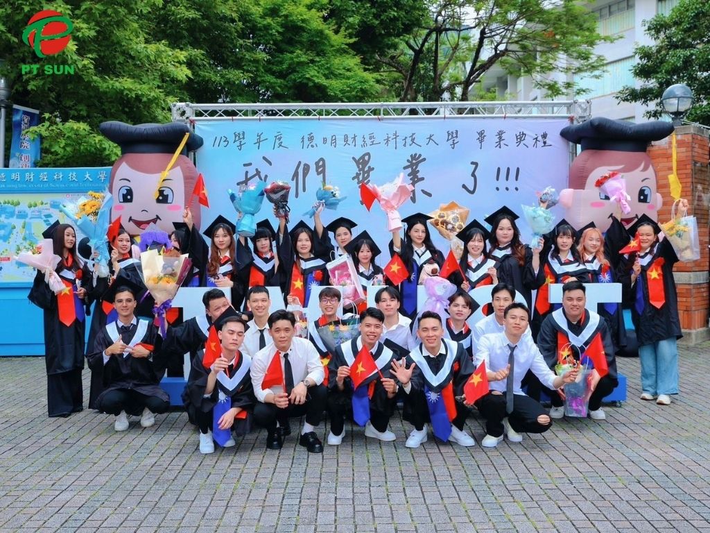 sinh viên tốt nghiệp