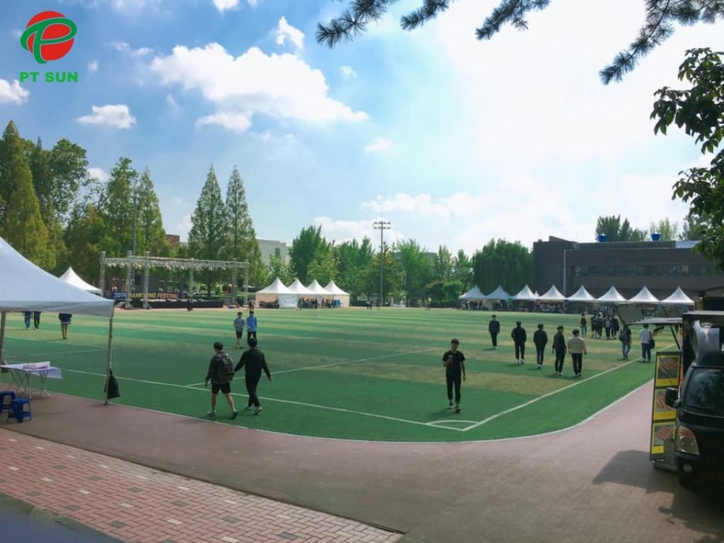 Sân bóng Đại học Hankyong
