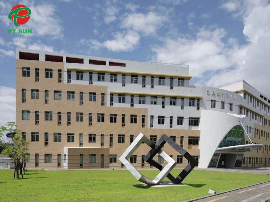 học bổng Đại học Cần Ích