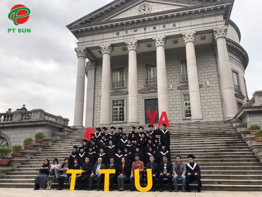 Học Phí và Học Bổng Đại học Đại Đồng Năm 2025 4 tốt nghiệp đại học Đại đồng