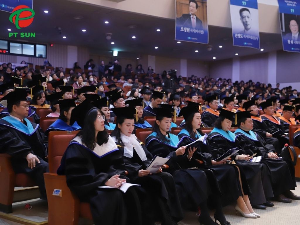 Học Phí và Học Bổng Đại học Soongsil Năm học 2025: Tiên Phong AI Giáo Dục 4 Lễ tốt nghiệp Đại học Soongsil