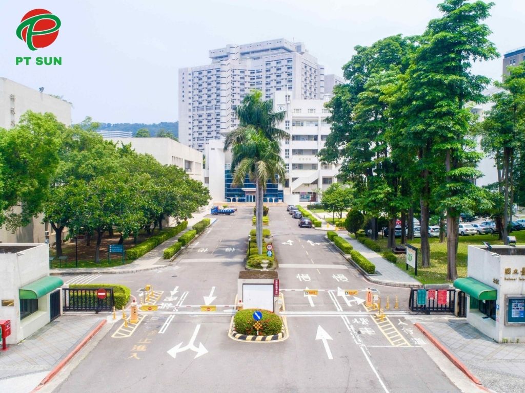 Đại Học Quốc Lập Điều Dưỡng: Học Phí Tiết Kiệm, Học Bổng Toàn Phần 3 Đại học Quốc lập Điều Dưỡng