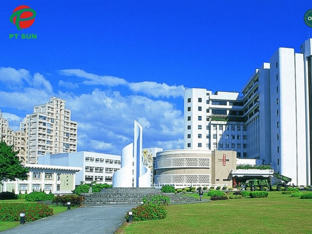 khuôn viên đại học Đạm Giang