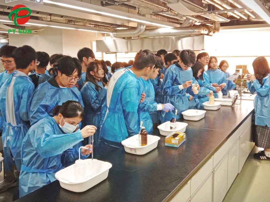 thí nghiệm Đại Học Y Dược Trung Hoa