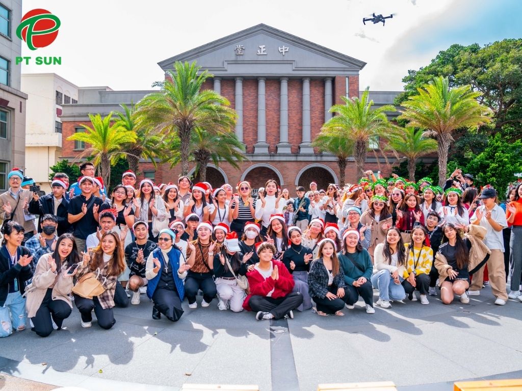 Đại Học Minh Tân