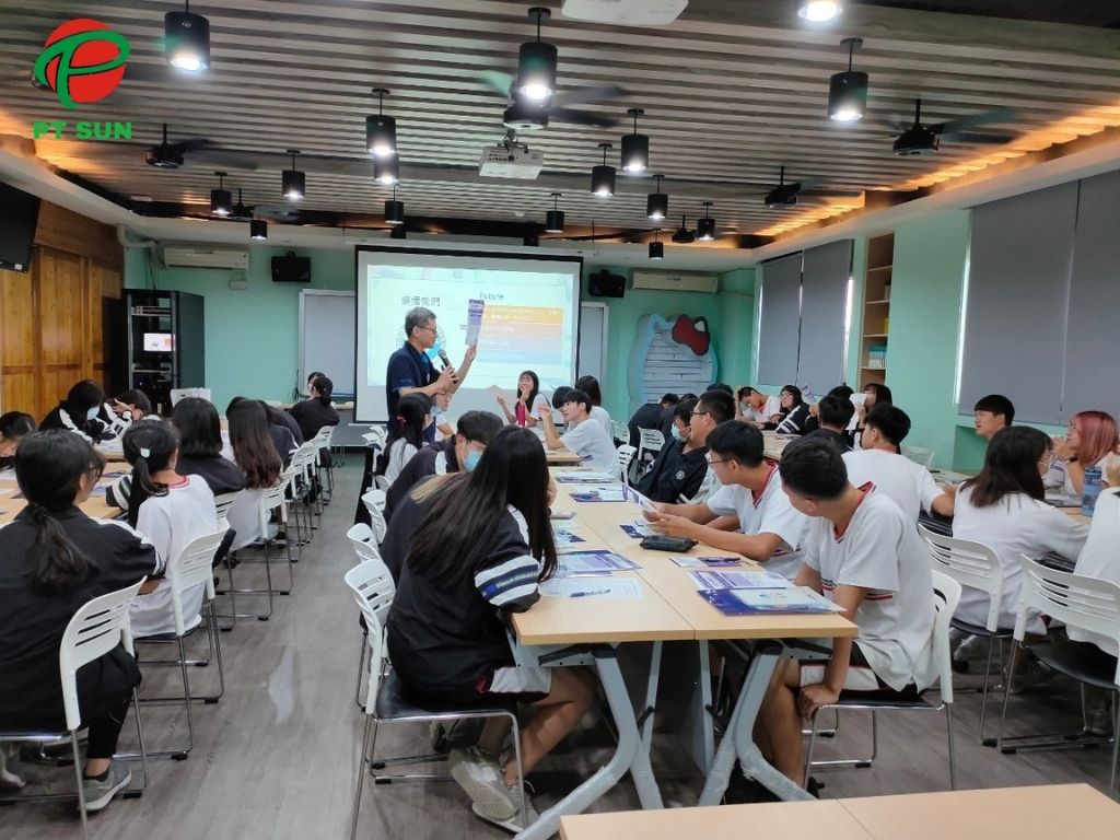 Đại học Y Cao Hùng: Tiên Phong Trong Đào Tạo Y Khoa Sau Đại Học Tại Đài Loan 4 Lớp học du học đài loan