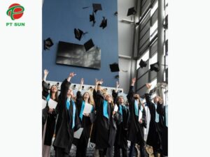 Sinh viên tốt nghiệp Mediadesign Hochschule