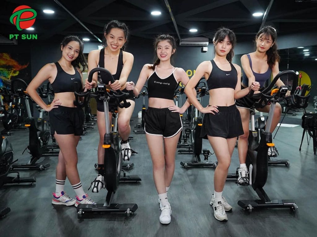 phòng gym ktx