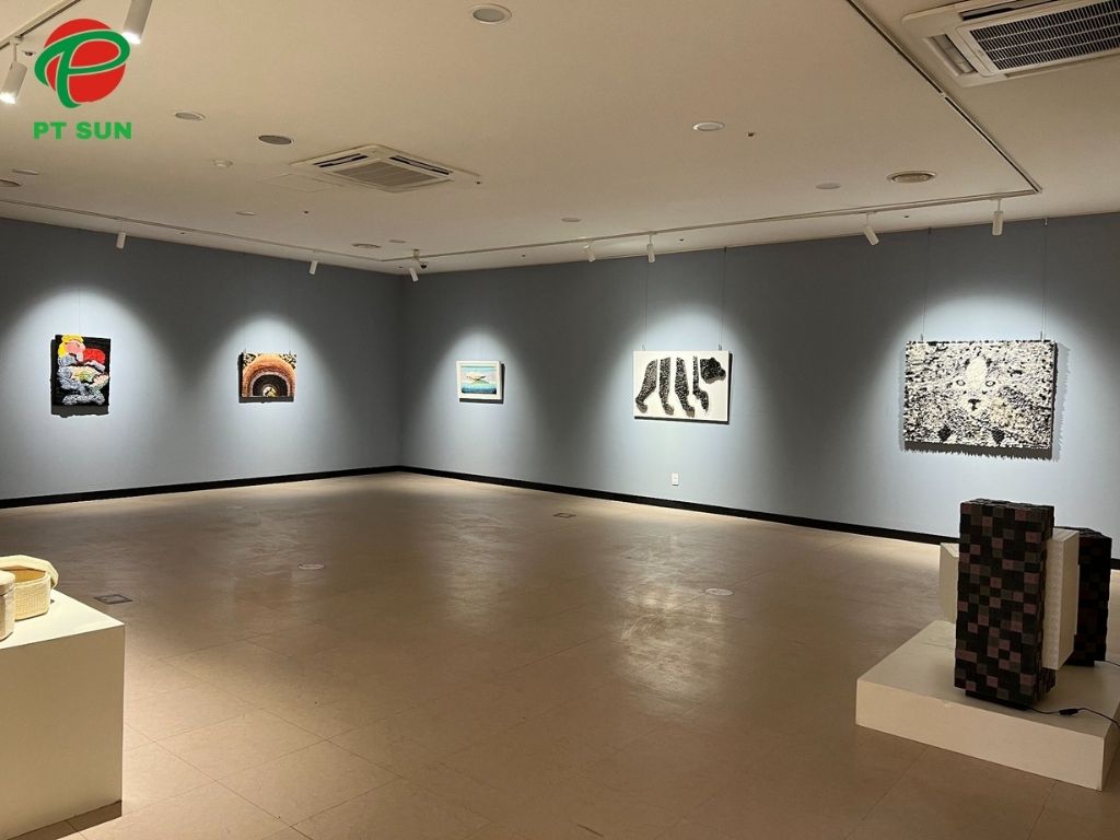 Đại Học Nghệ Thuật Yewon (Yewon Arts University): Đại Học Tư Thục Chuyên Nghệ Thuật 4 Phòng triển lãm Hội trường Đại Học Nghệ Thuật Yewon