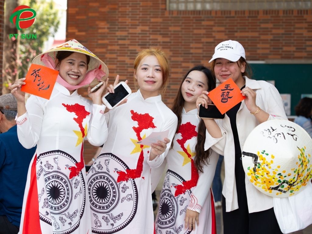 Đại Học KHKT Ngô Phụng (WuFeng University – WFU) Tỷ Lệ Việc Làm 95% Ngay Sau Tốt Nghiệp 4 Sinh viên Việt Nam