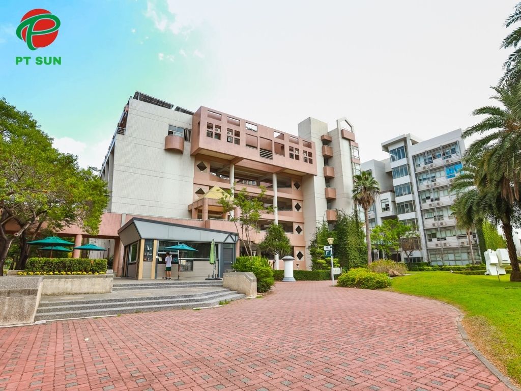 Đại Học Dịch Vụ & Lữ Hành Quốc Lập Cao Hùng