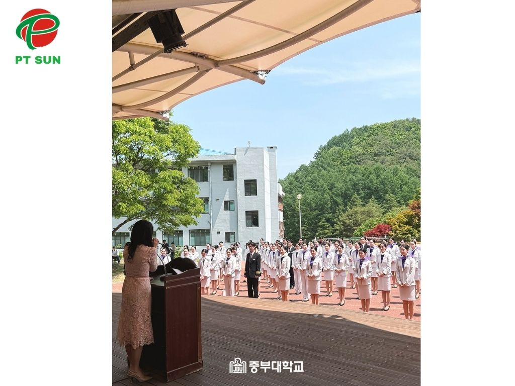 sinh viên Đại học Joongbu